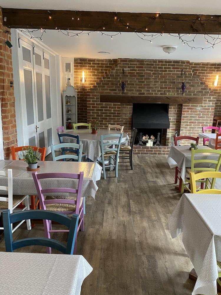 The Ardingly Inn Exterior photo