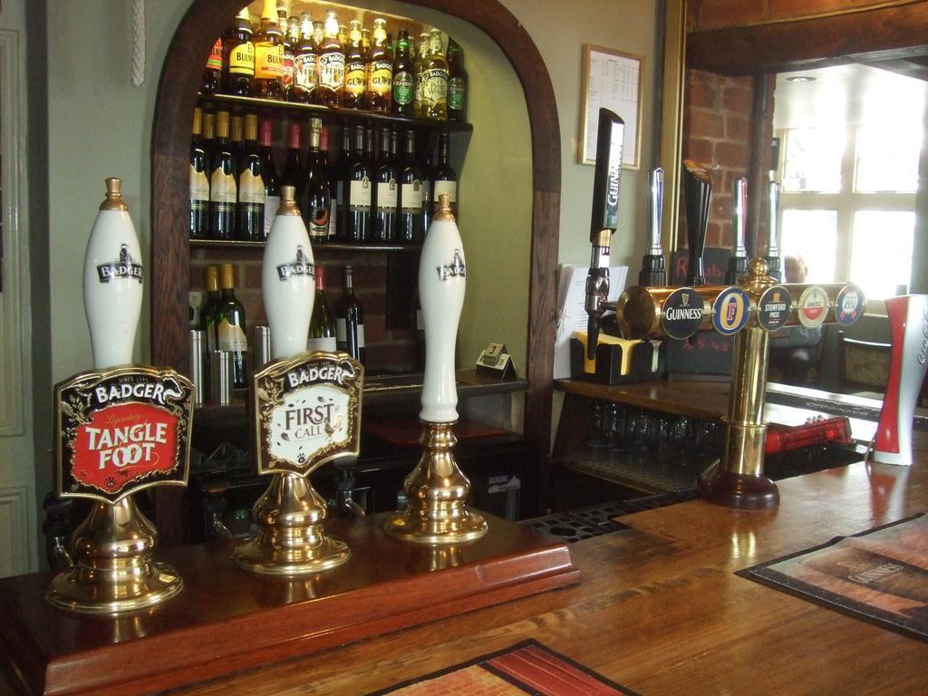The Ardingly Inn Exterior photo
